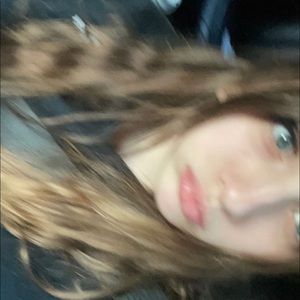 Meet your Posher, Emmylou